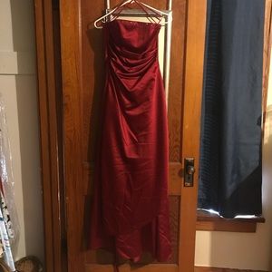 Raylia Designs Gown size 6